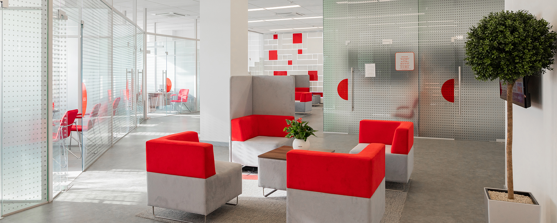 10 Powerful Ways Your Office Furniture Affects Employee Mood and Performance: The Psychology of Workspace Design 2 Office Furniture Affects Mood Through Colour Psychology